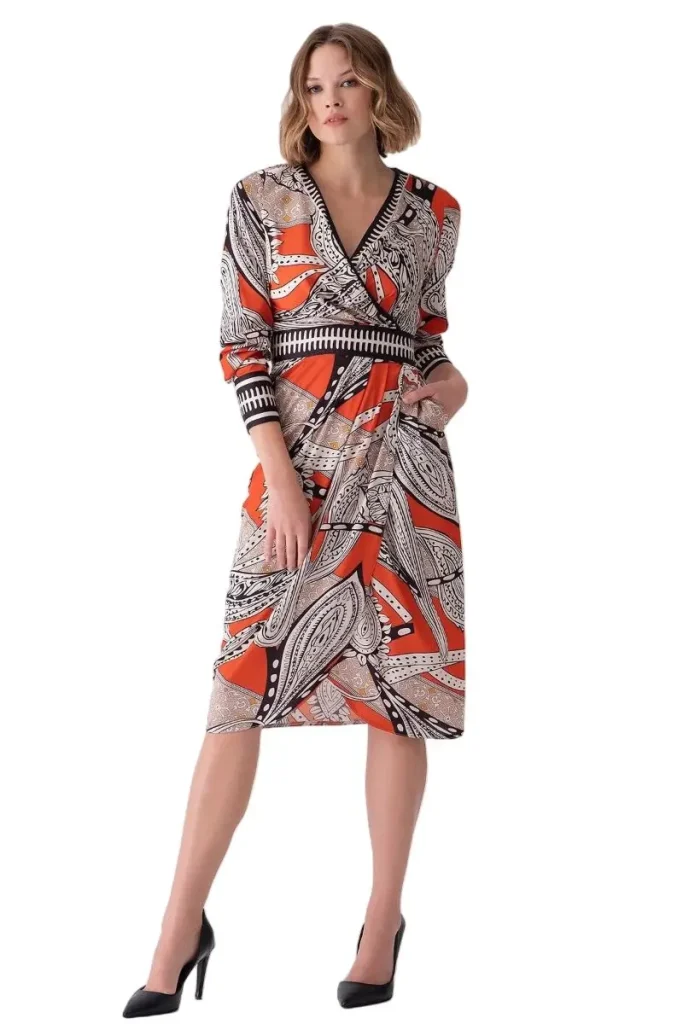 MOTRATi Elena orange long-sleeve dress – vibrant, elegant orange dress with long sleeves, ideal for autumn and winter events