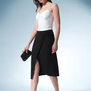Black skirt with front slit for everyday and workwear
