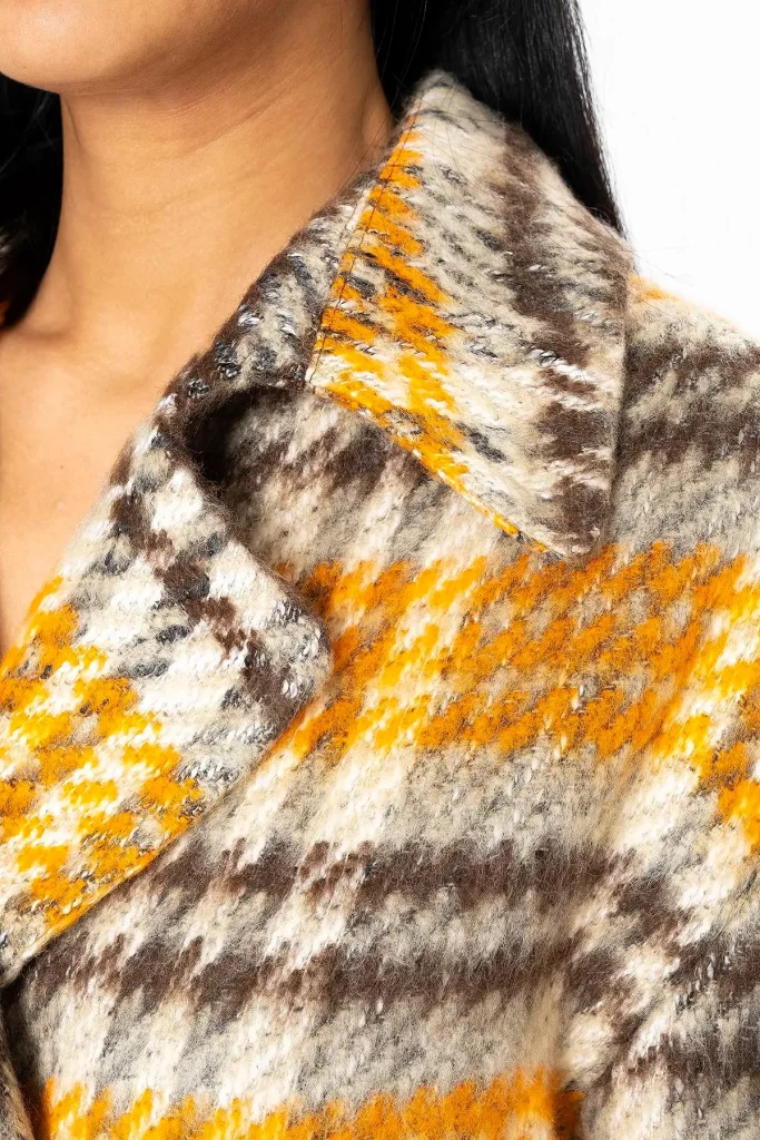 Aurora long checkered coat – fashionable and cozy women's coat, perfect for fall and winter styling, offering a chic look for everyday wear and special occasions