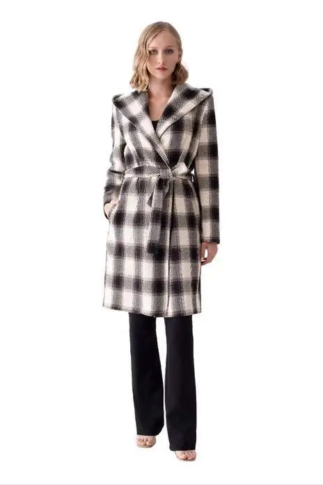 Bergamo knee-length plaid coat with wrap hoodie – chic and cozy oversized coat, perfect for fall or winter, featuring a stylish plaid pattern and a warm, functional wrap hoodie design