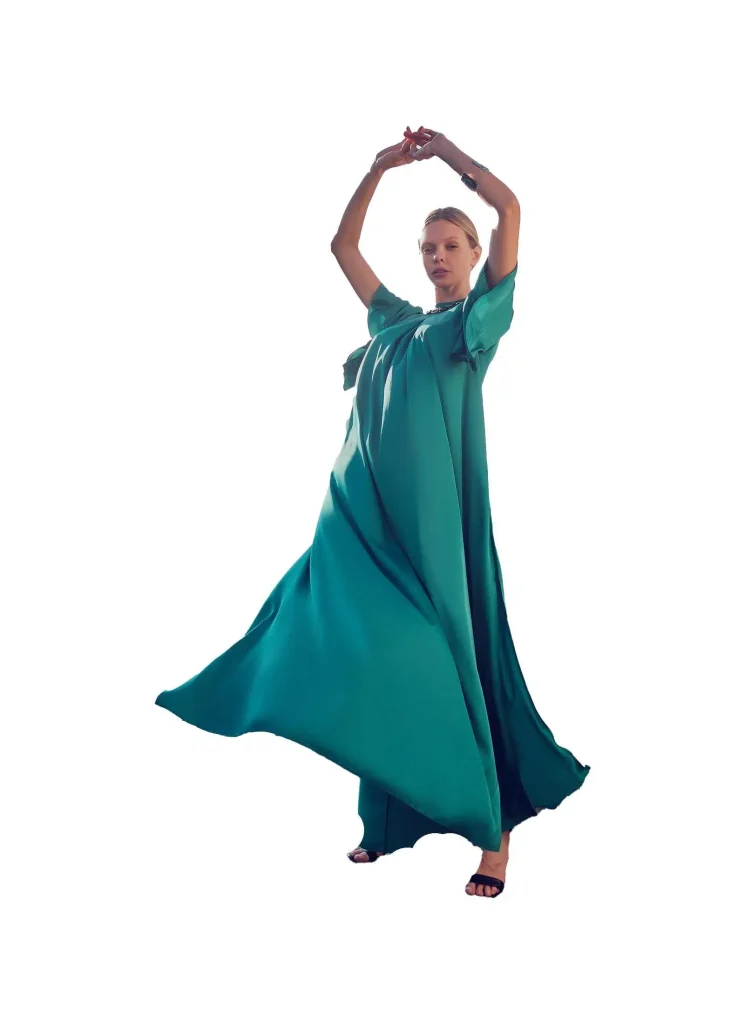Bianca green maxi dress with slit – elegant and chic dress, perfect for formal occasions, evening wear, or weddings, offering a flattering silhouette and stylish slit detail