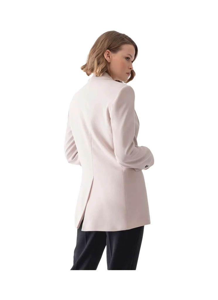 Sofia one-button women's jacket in sand color – versatile corporate wear and everyday style, perfect for office settings or casual outings, featuring a sleek one-button design and a sophisticated sand hue