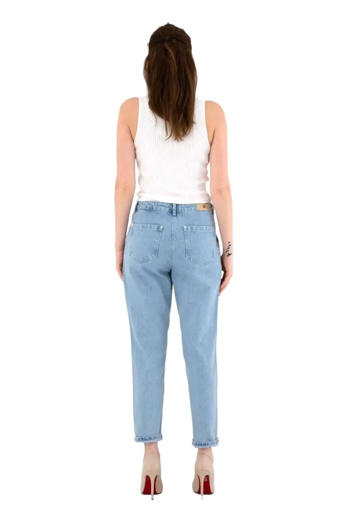Viviana denim boyfriend jeans, designed with a relaxed, comfortable fit and a stylish distressed look. Perfect for casual outings, these trendy jeans offer a laid-back vibe with a flattering, modern silhouette.