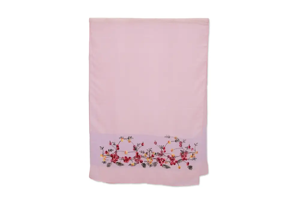 Silk-scarf-fiore-a-mano