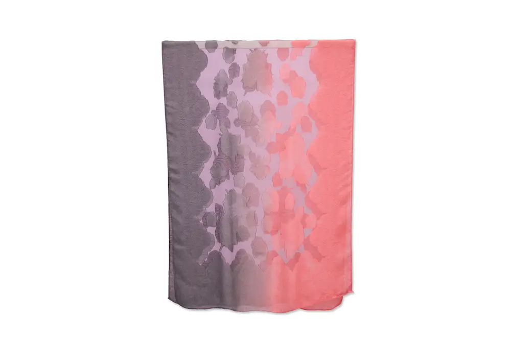 Silk-womens-scarf-foglia-corallo.