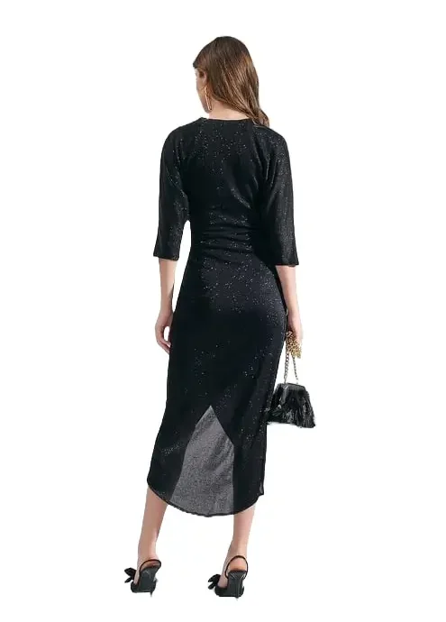 Shiny-textured-long-black-dress-wrap