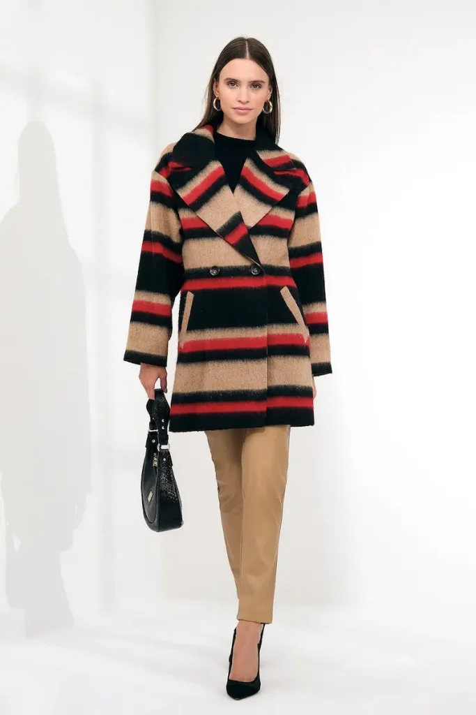 Striped lightweight short camel and red and black coat, combining stylish patterns with a breathable design for a versatile outerwear piece.