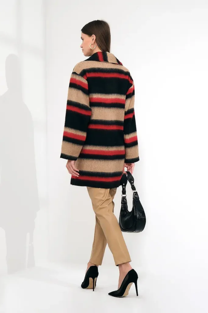 Striped lightweight short camel and red and black coat, combining stylish patterns with a breathable design for a versatile outerwear piece.