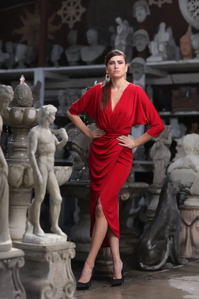 MOTRATi fashion blog - Formal Dresses Vancouver MOTRATi - Discover Italian luxury fashion, style tips, and designer collections