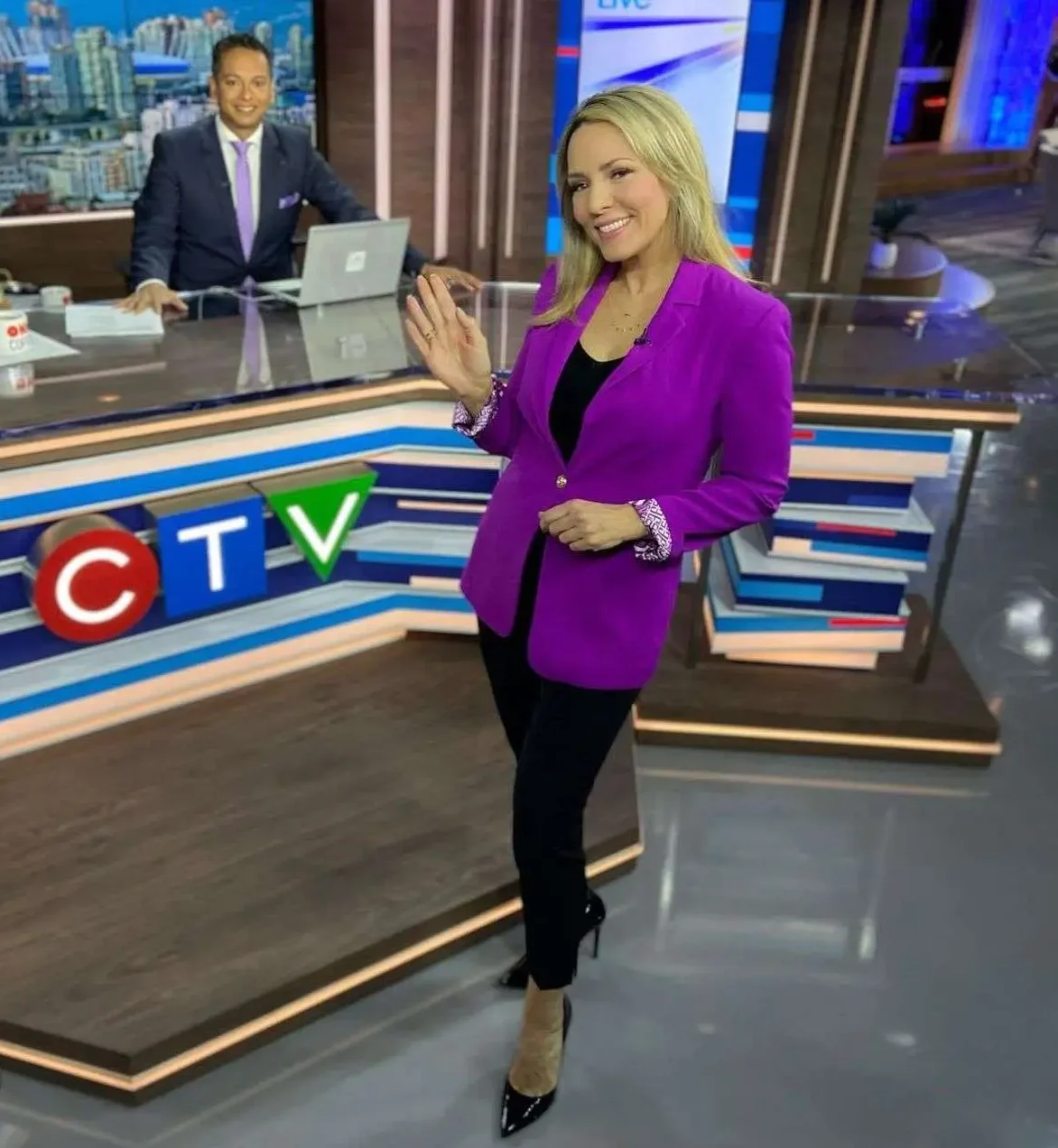 Keri Adams wearing MOTRATi KERI ADAMS CTV E1755413755292 - Vancouver TV personality featured on MOTRATi fashion blog