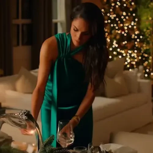 Megan Markle wearing green dress Royal green fashion