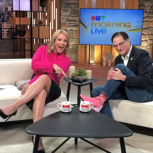 Keri Adams wearing MOTRATi Keri Adams Ctv News Anchor Wearing Motrati Blouse - Vancouver TV personality featured on MOTRATi fashion blog